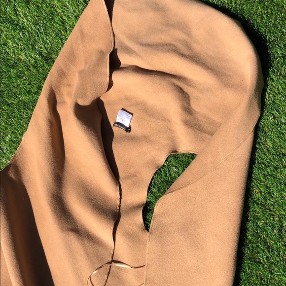 Long sleeveless cardigan - Picture 4 of 6